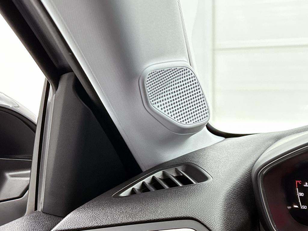 Peugeot 208 100 pk style | rijklaar | parkeersensoren | navigatie | apple c