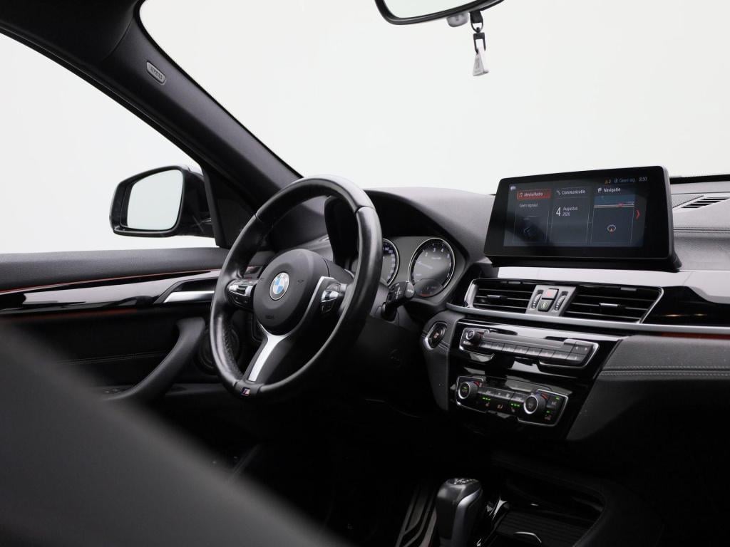 BMW X1 xdrive25e executive | m-sport | panoramadak | harman kardon | sfeerv