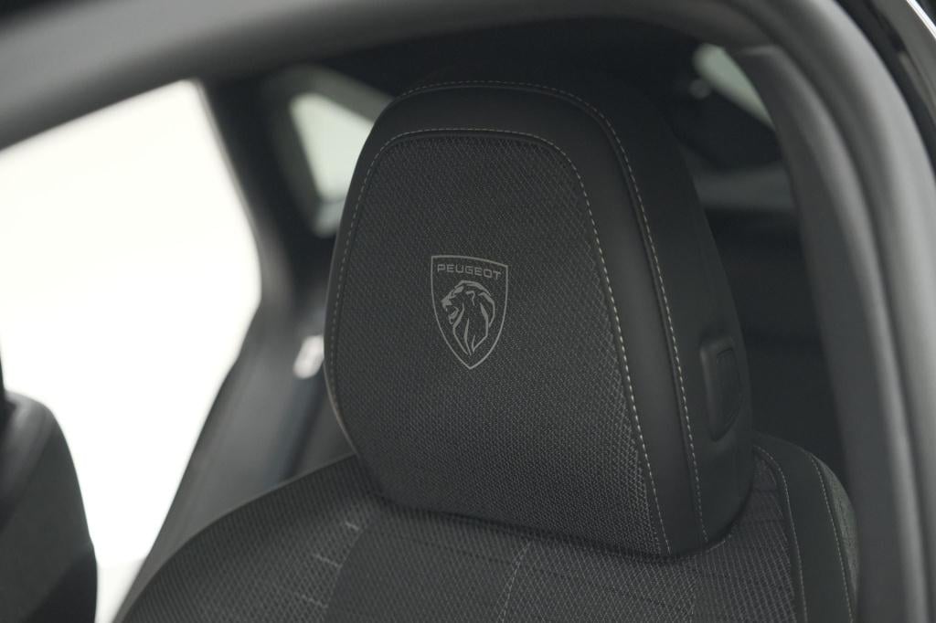 Peugeot 3008 1.2 hybrid 136 gt | camera | adaptieve cruise control | elektr