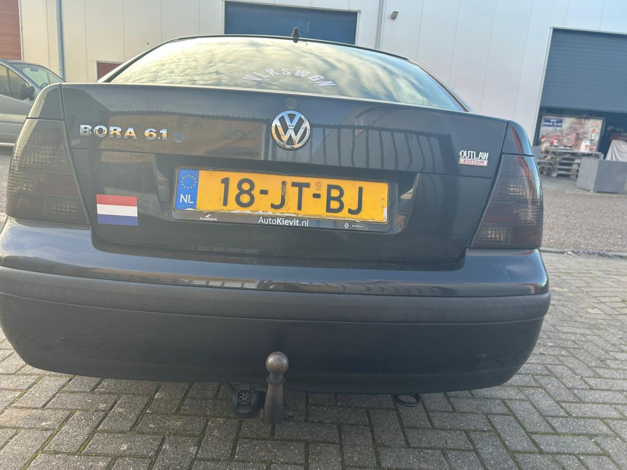 Volkswagen Bora 1.6-16V Mooie Auto! Lees Tekst!