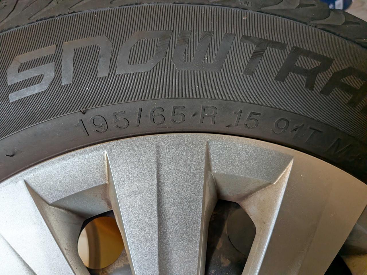 Winterbanden set Vredestein 195/65 R15 (Gereserveerd)