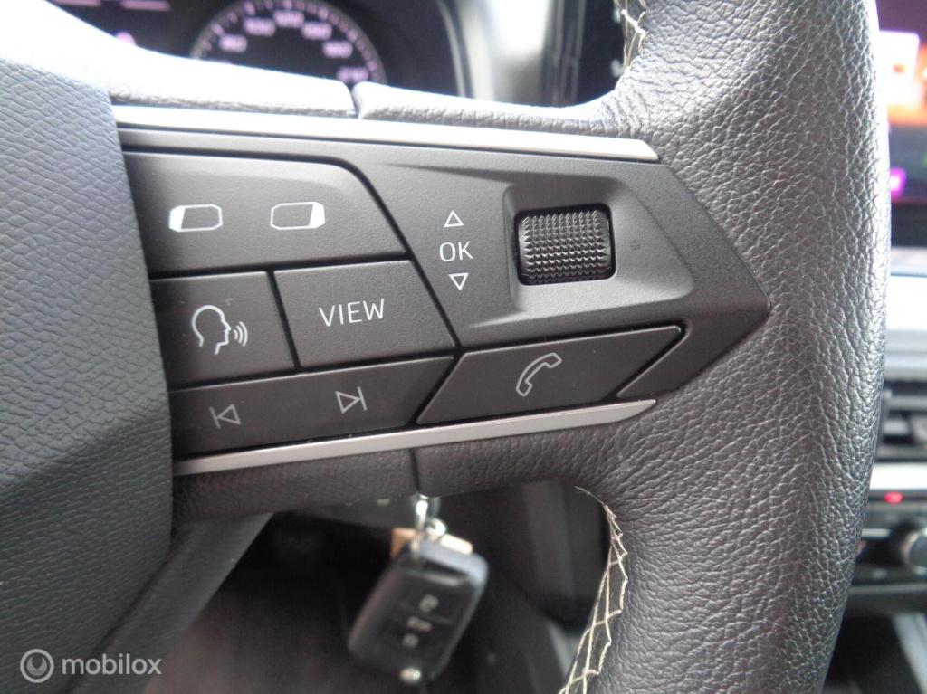 Seat Ibiza 1.0 mpi style/airco ecc/led/lm velgen/pdc/apple carplay/full lin