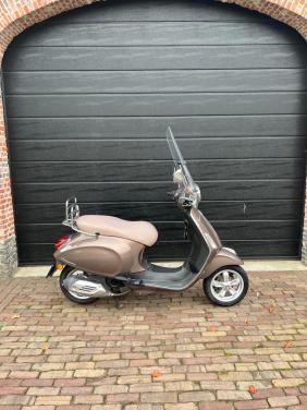 Vespa Primavera