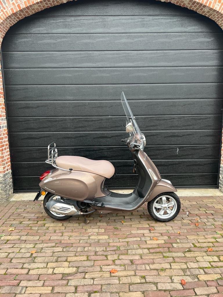 Vespa Primavera