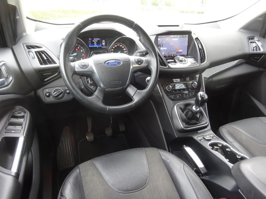 Ford Kuga 1.5 titanium climate / navi / cruise / camera / parkeers. / stoel