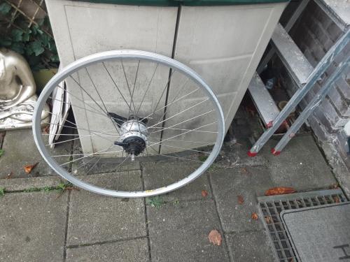 28 inch nexus ( SG-7R45 ) achterwiel, 7 speed,rollerbrake rem