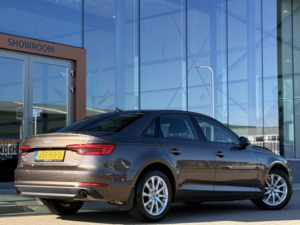 Audi A4 limousine | achteruitrijcamera | keyless | digital dash | 2.0 tfsi
