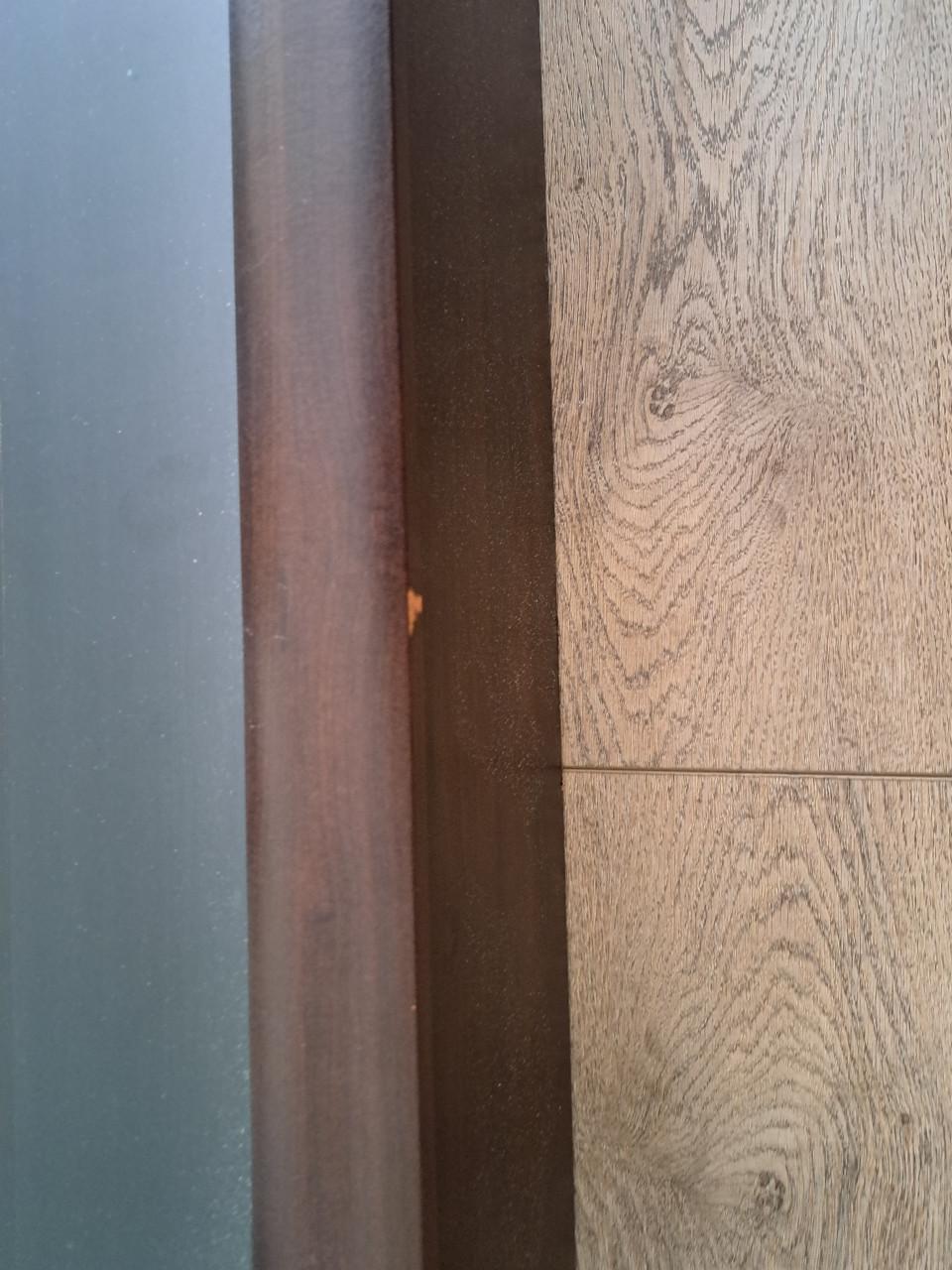 Houten vitrinekast
