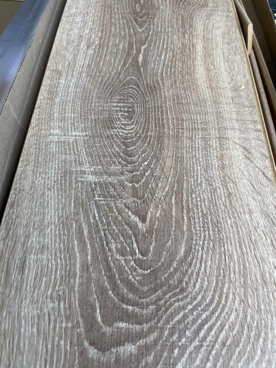Klik laminaatvloer (ongeveer 30-35 M2)