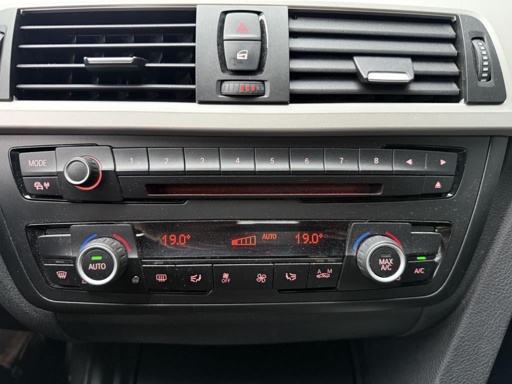 BMW 3-serie 320i 184pk executive sportline sedan