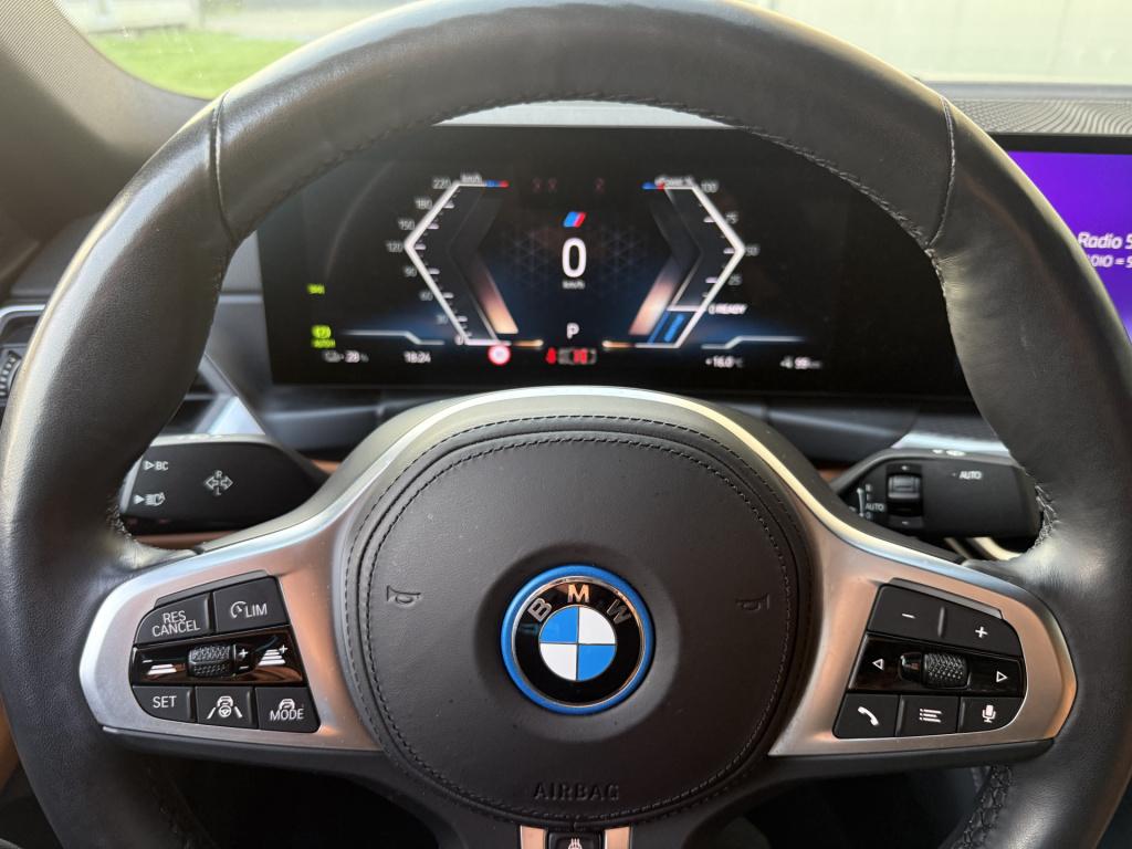 BMW I4 edrive40 high executive 84 kwh m-sportpakket