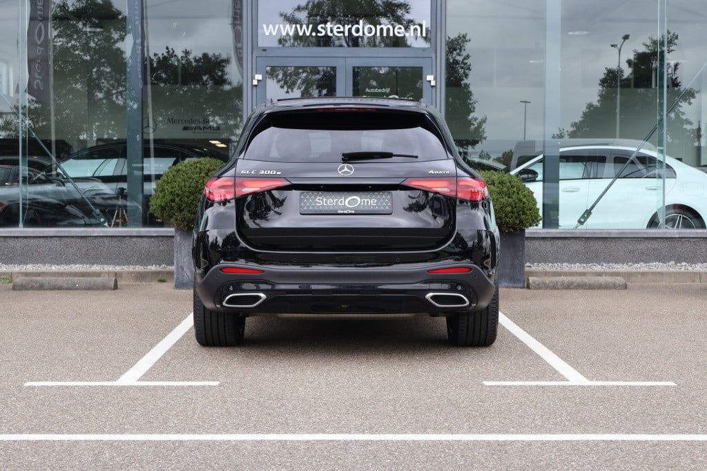 Mercedes-Benz Glc 300e 4matic edition amg line l techniek pakket l luchtver