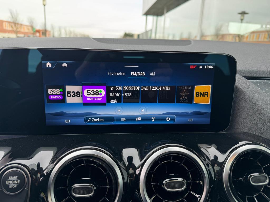 Mercedes-Benz Gla-klasse 250 e progressive line advanced automaat ,elektris