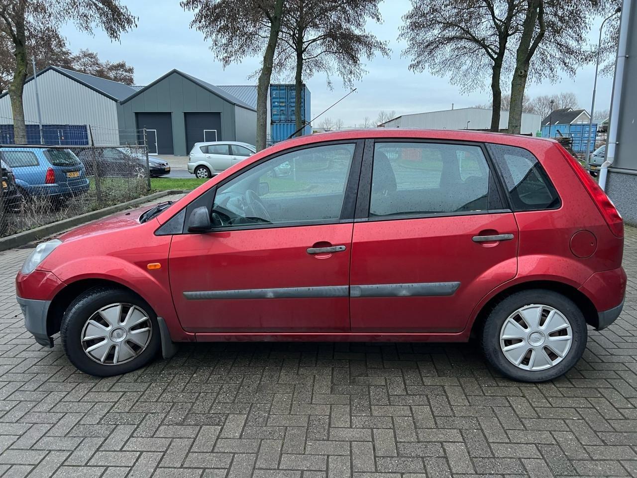 Ford Fiesta 1.3-8V Champion 137.823Km Jaar Apk