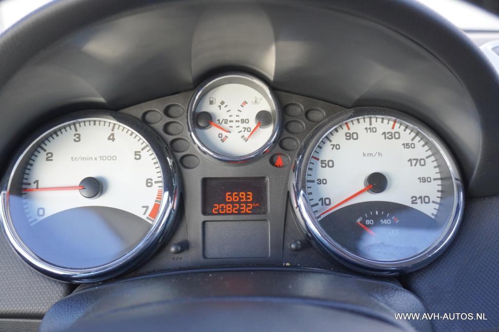 Peugeot 207 1.4 vti look