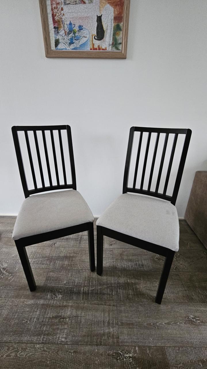 2x IKEA EKEDALEN stoelen