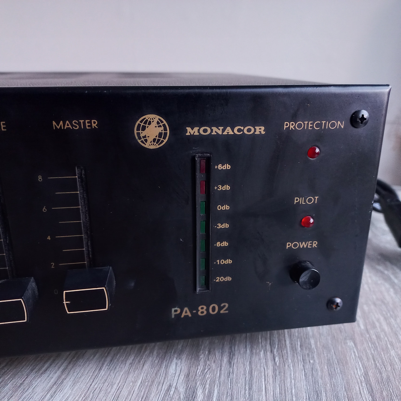 Monacor PA 802 versterker