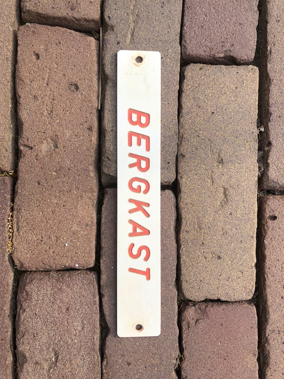 Naamplaatje Bergkast.
