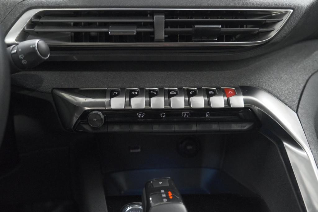 Peugeot 5008 puretech 130 eat8 gt-line | schuif-/kanteldak | trekhaak | ele