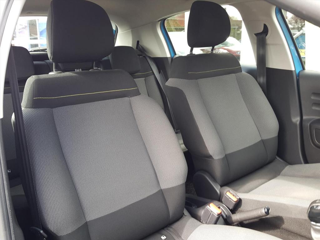 Citroen C3 1.2 puretech 82pk feel navigatie via apple/android | cruise & cl