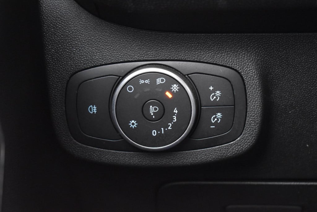 Ford Fiesta 1.1 trend | navigatie | airco | lmv 16" | apple carplay/android