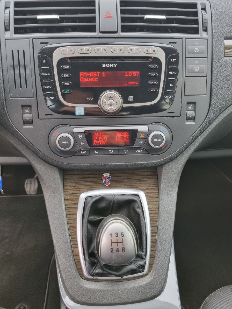 Ford C-MAX 1.8- 16V Ghia Flexifuel