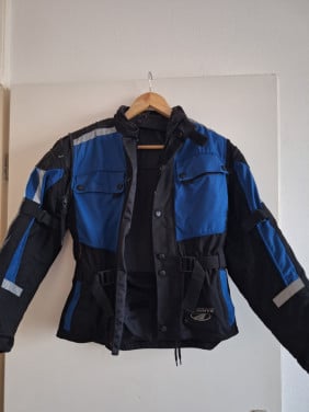 GERESERVEERD Kinder motorjas te koop