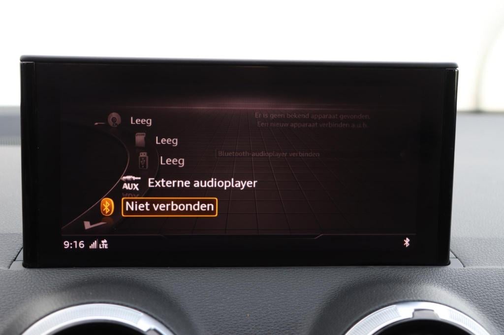 Audi Q2 30 tfsi s edition 110pk | navi | stoelverwarming