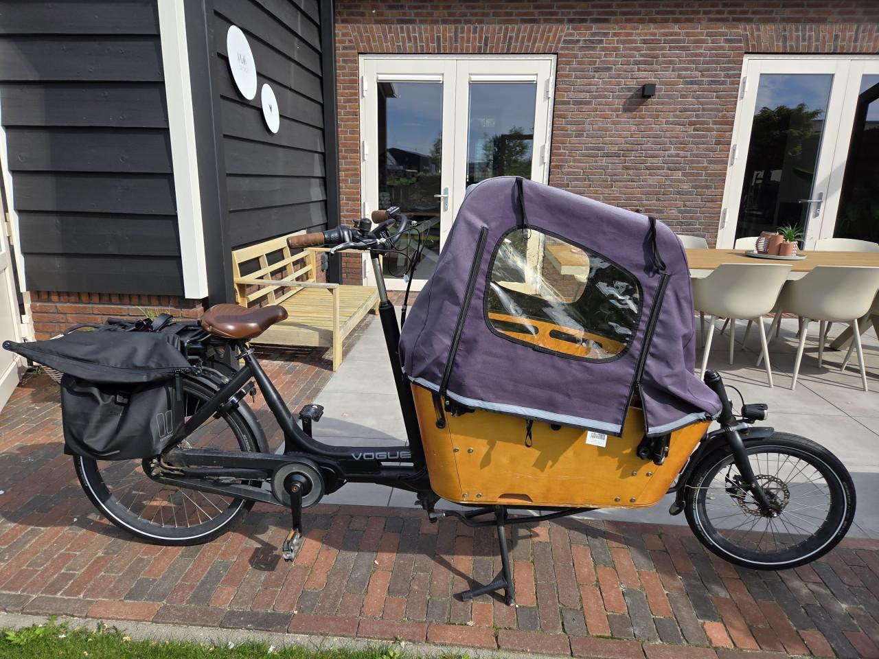 Bakfiets Vogue Carry 2 - elektrisch met huif en kussens