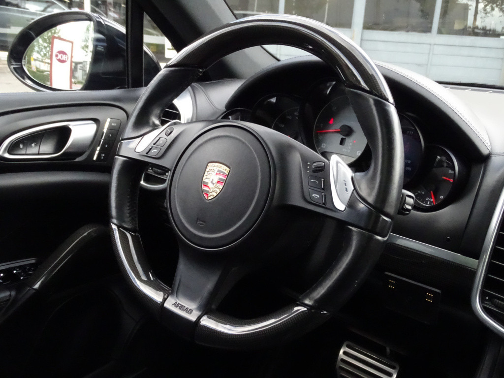 Porsche Cayenne 4.2 d s | ceramic | pano | bose | luchtvering pasm