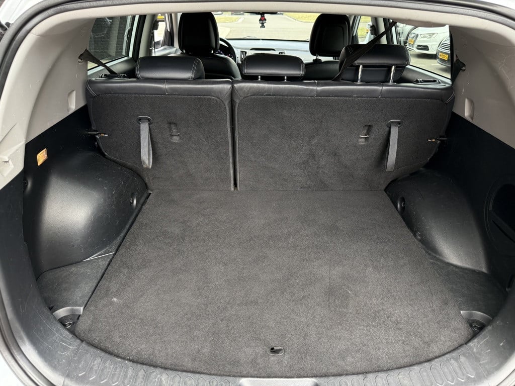 Kia Sportage 1.6 gdi x-ecutive +