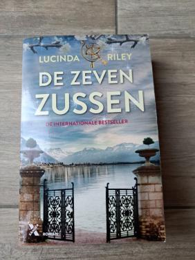 De zeven zussen van Lucinda Riley