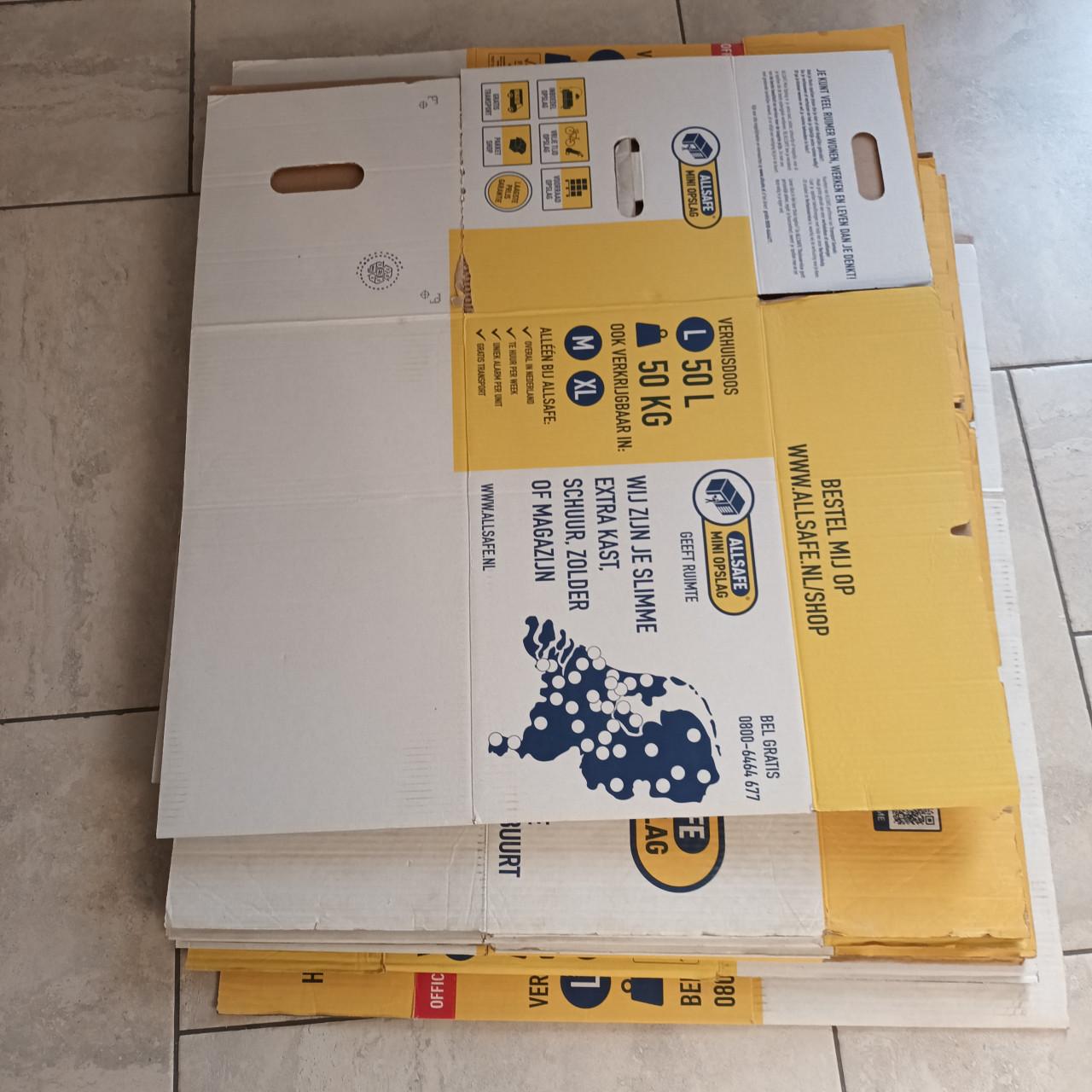 Te koop verhuisdozen