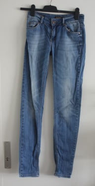 Spijkerbroek w27 L32