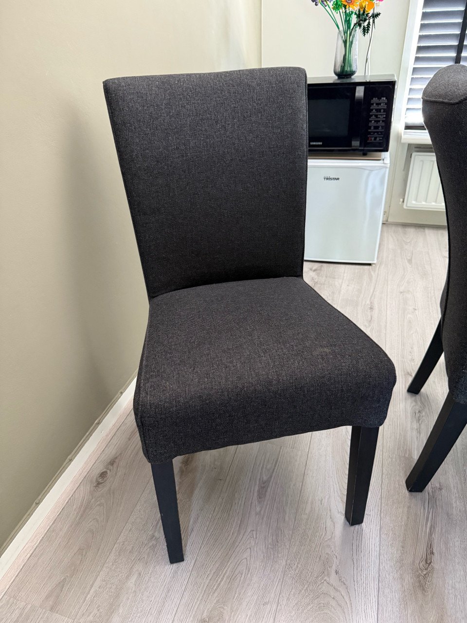 Tafel met stoelen