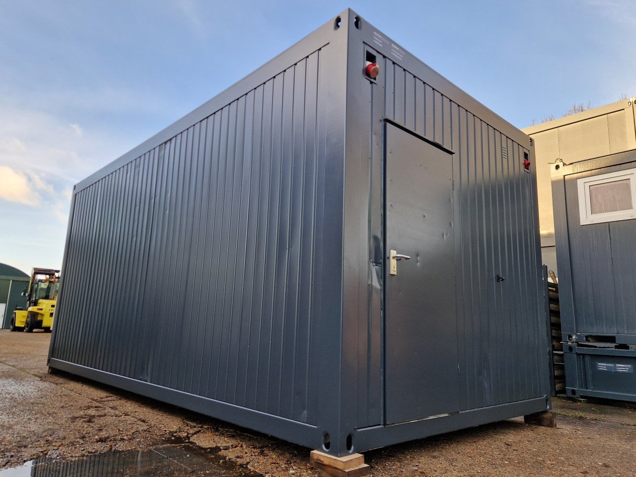 Kantoorunit / bouwkeet / schaftkeet / woonunit 6x3m