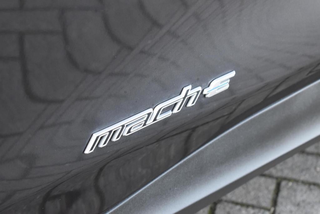 Ford Mustang Mach-e rwd 75 kwh