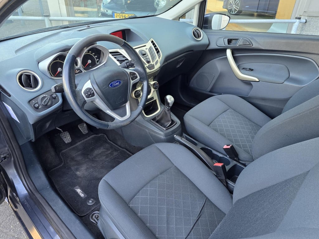 Ford Fiesta 1.25 ghia