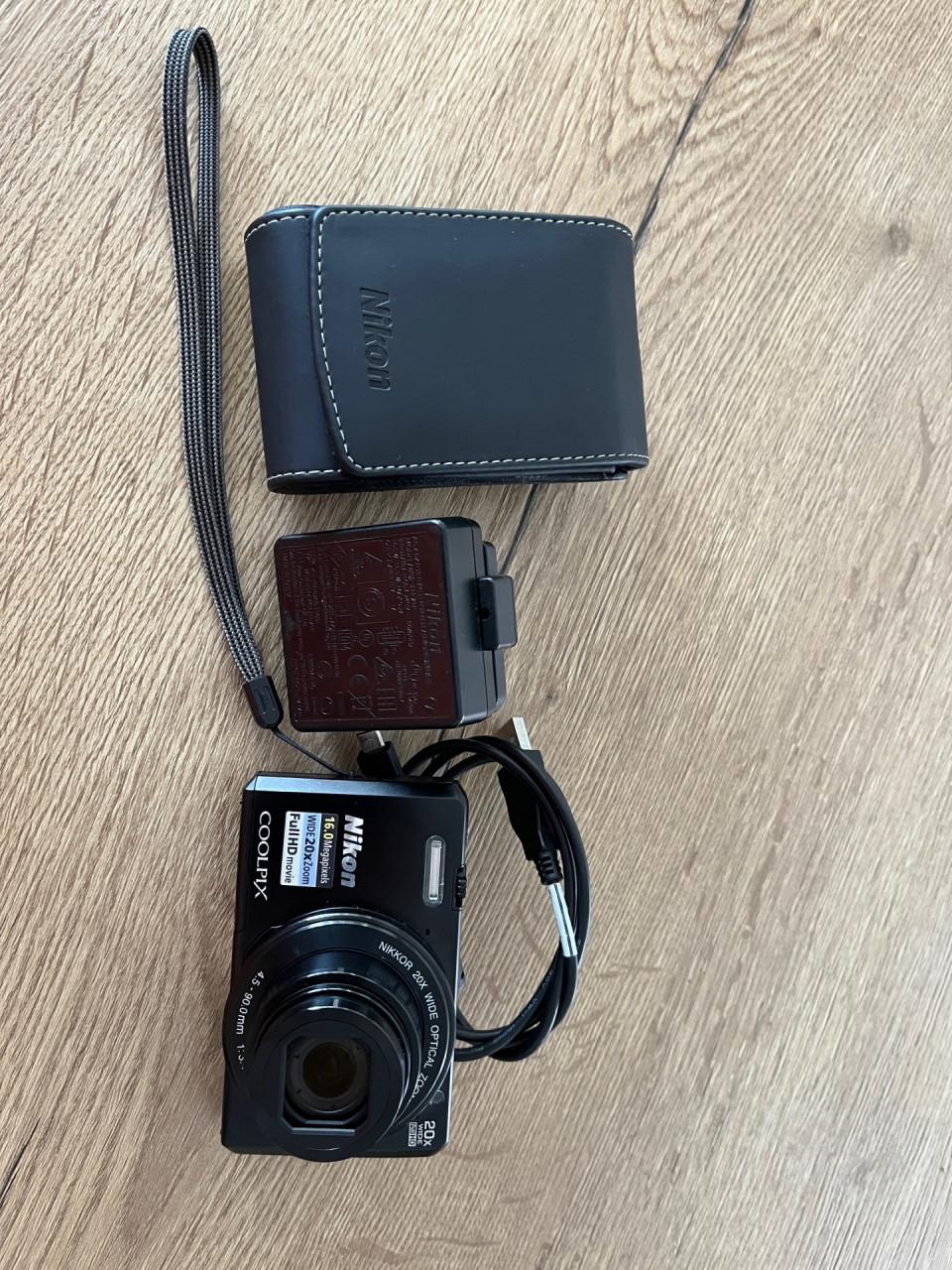 Nikon Coolpix S7000 black 8GB <verkocht>