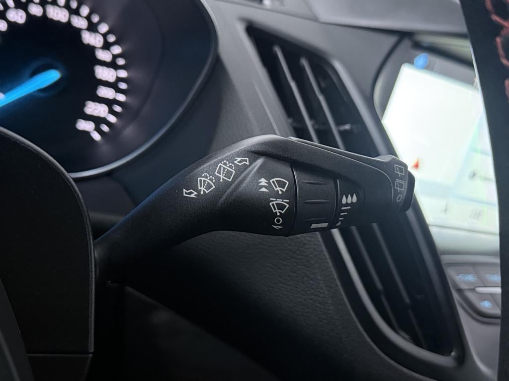 Ford Kuga 1.5 ecoboost st line | trekhaak | 1800kg trekgewicht | navigatie 