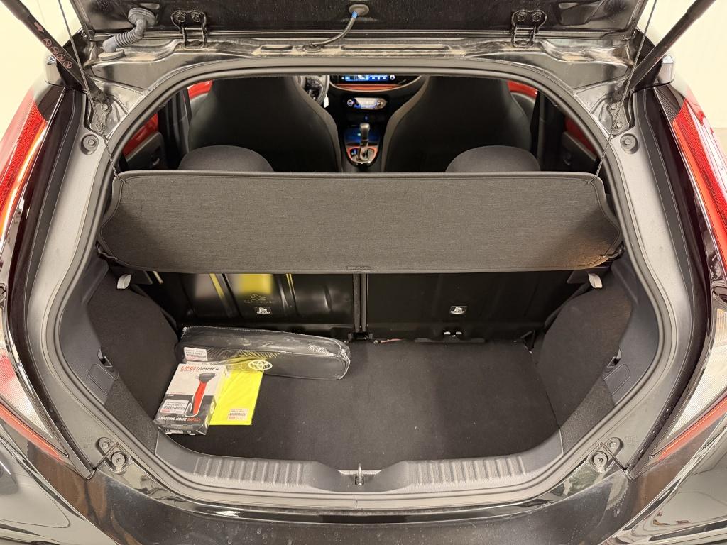 Toyota Aygo x 1.0 vvt-i s-cvt envy
