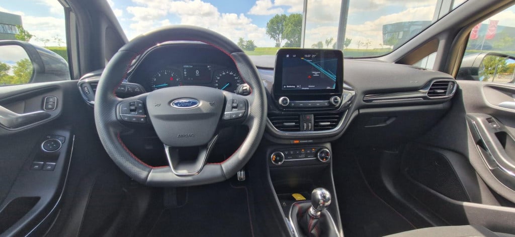 Ford Fiesta 1.0 ecoboost st-line | navi | carplay | cruise control | parkee