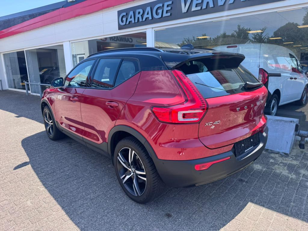 Volvo XC40 1.5 t5 recharge r-design