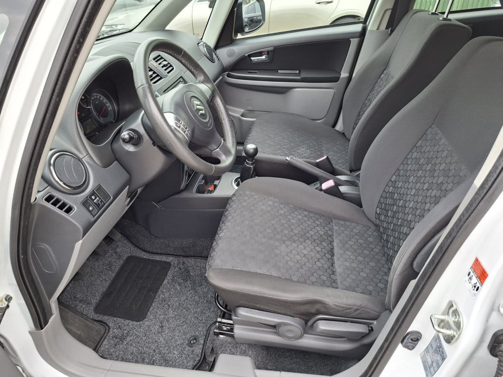 Suzuki Sx4 executive 1.6-120pk