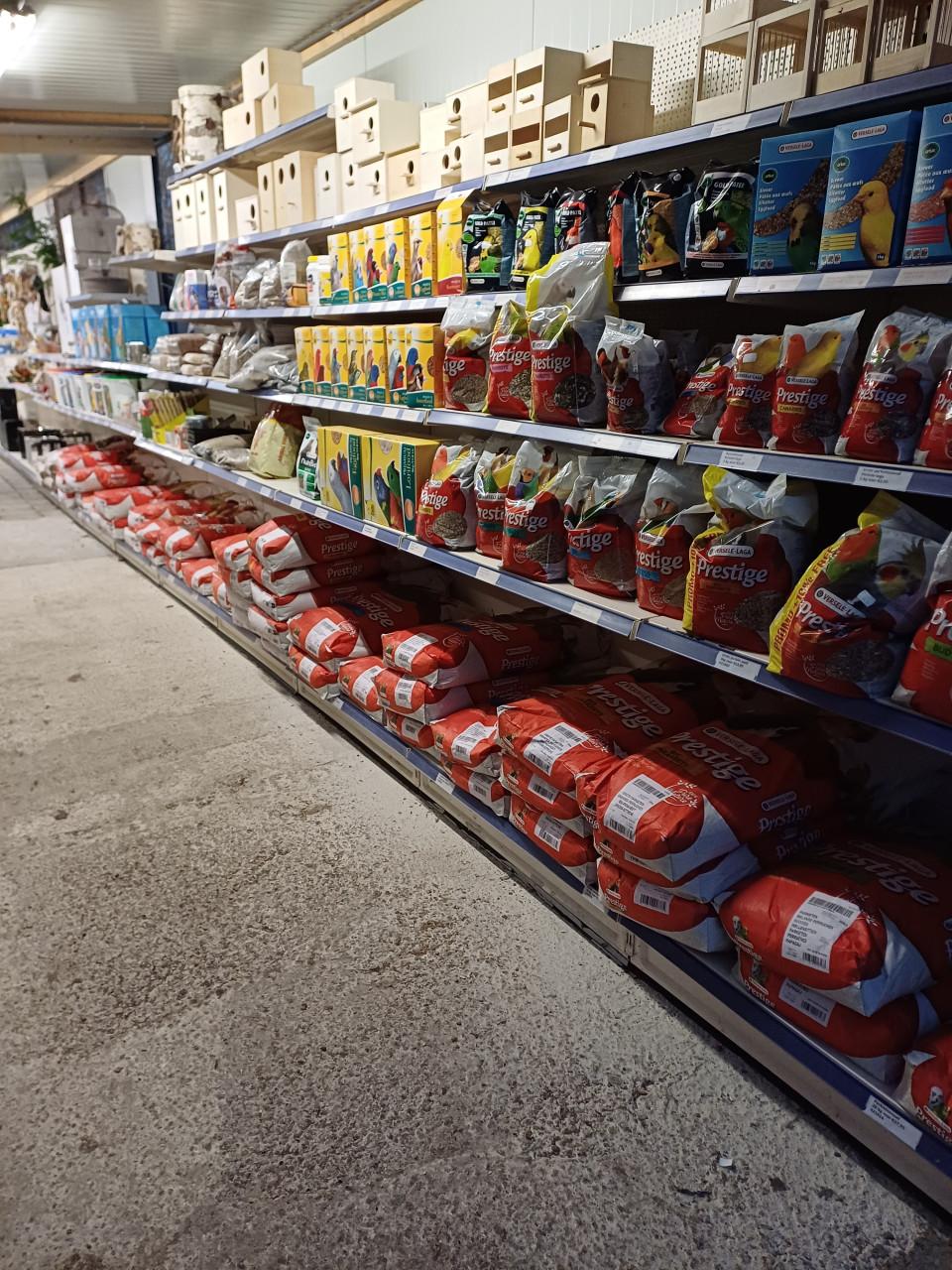 Versele-laga vogelvoeders flink in prijs gedaald