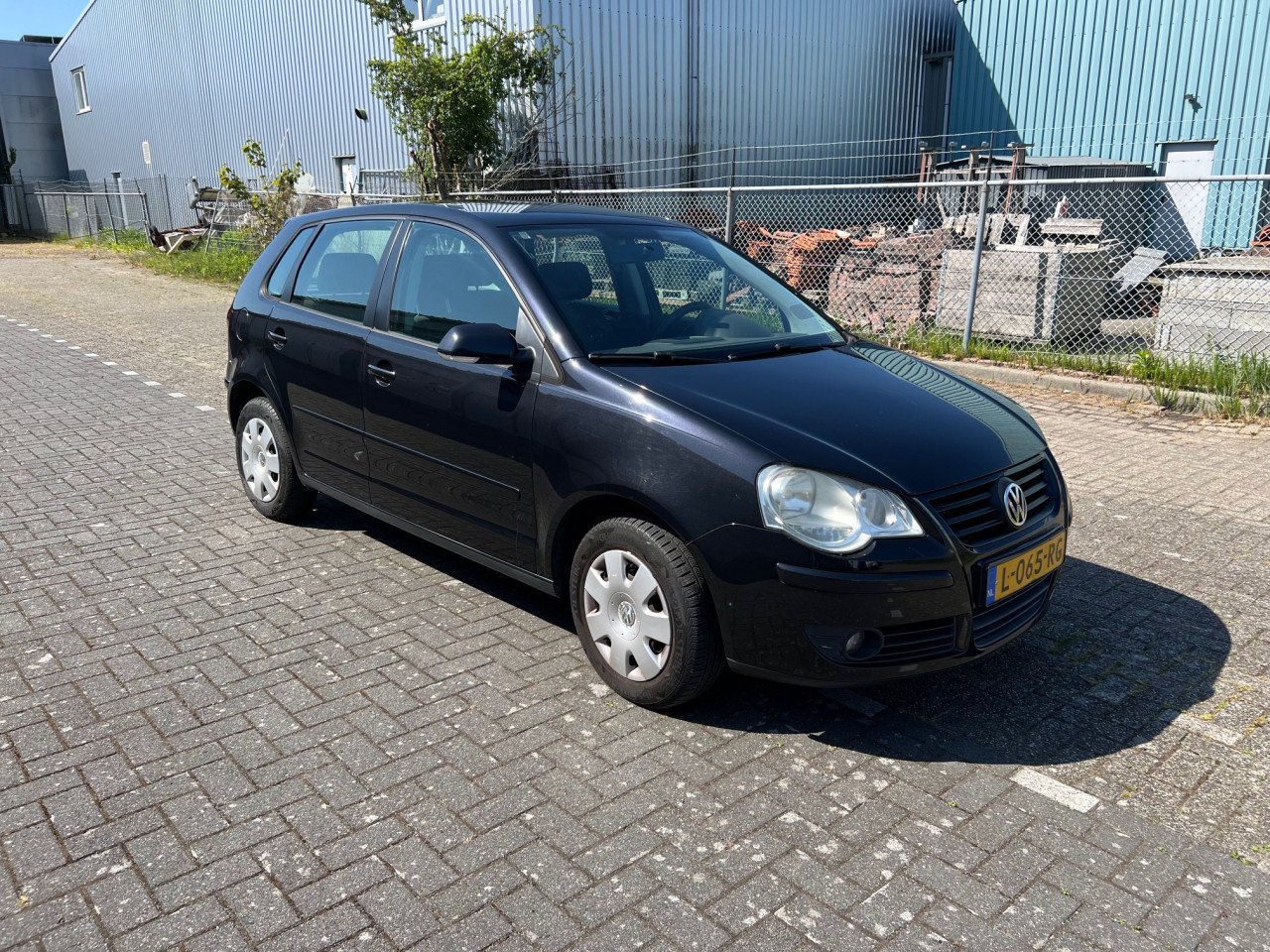 Zeer nette VW Polo uit 2005 met slechts 178.000 km APK Mei 2026