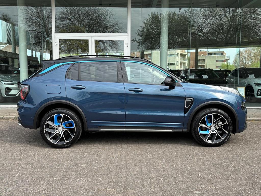 Lynk & Co 01 1.5td 261pk phev 7dcth|navi| schuifdak| 360gr camera|carplay| 