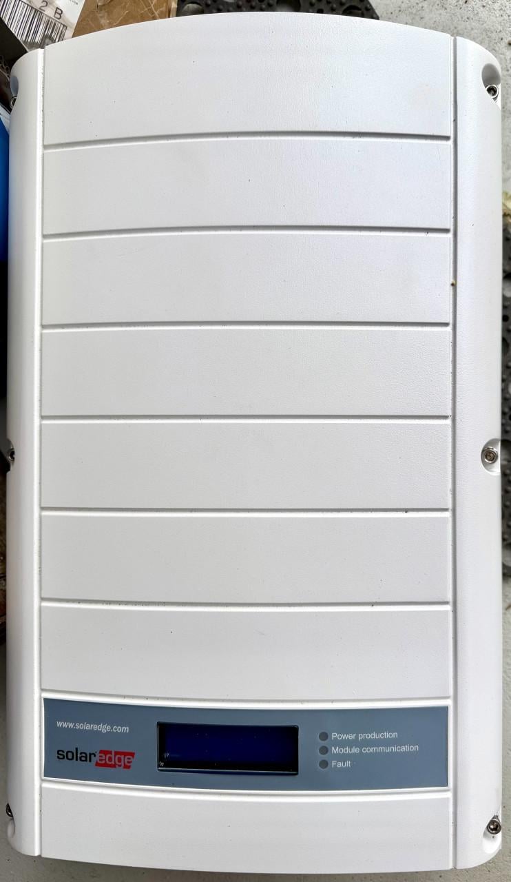 2 x omvormer zonnepanelen