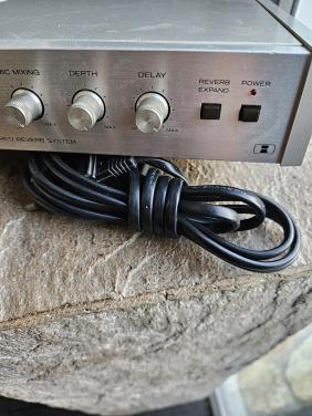 Werkende vintage Realistic 42-2108 Stereo Reverb...