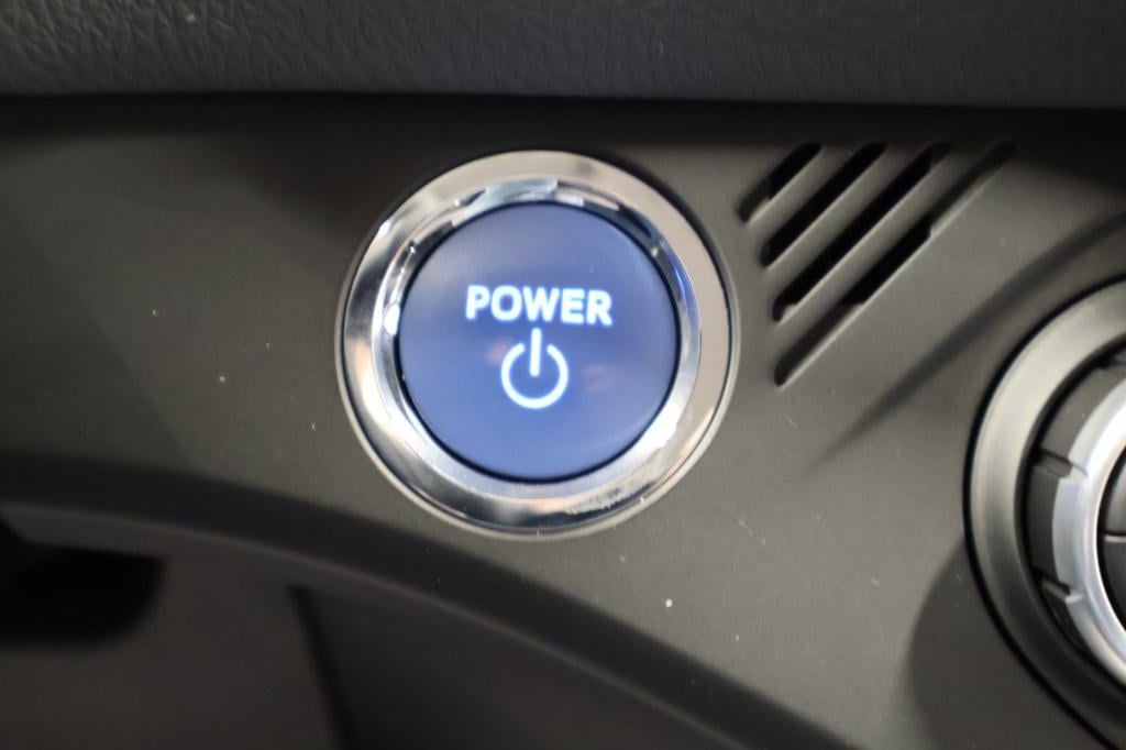 Toyota Yaris 1.5 hybrid dynamic| camera| cruise| climate